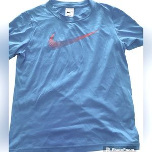 Boys Nike t-shirt